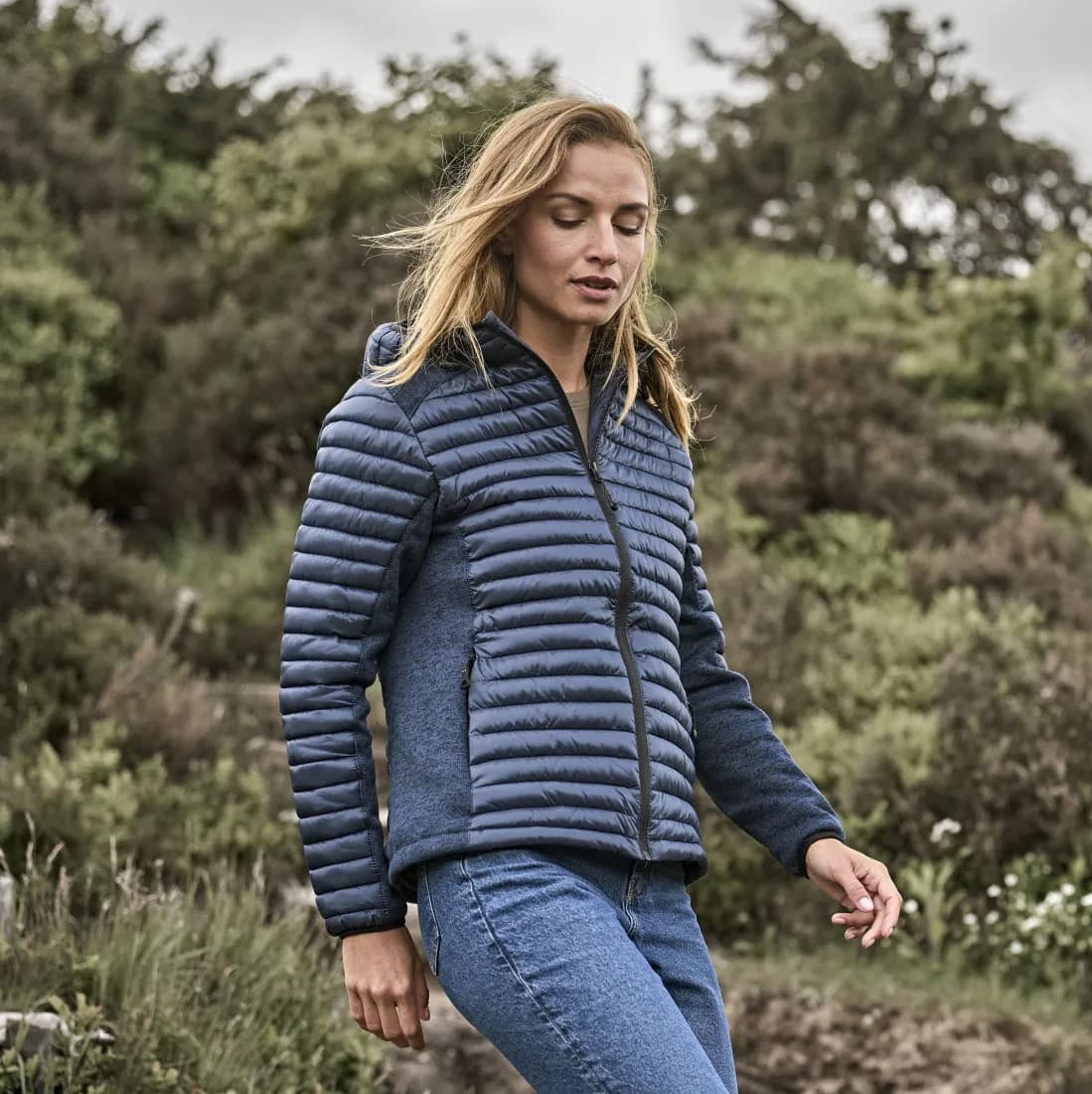 Ladies Hooded Outdoor Crossover