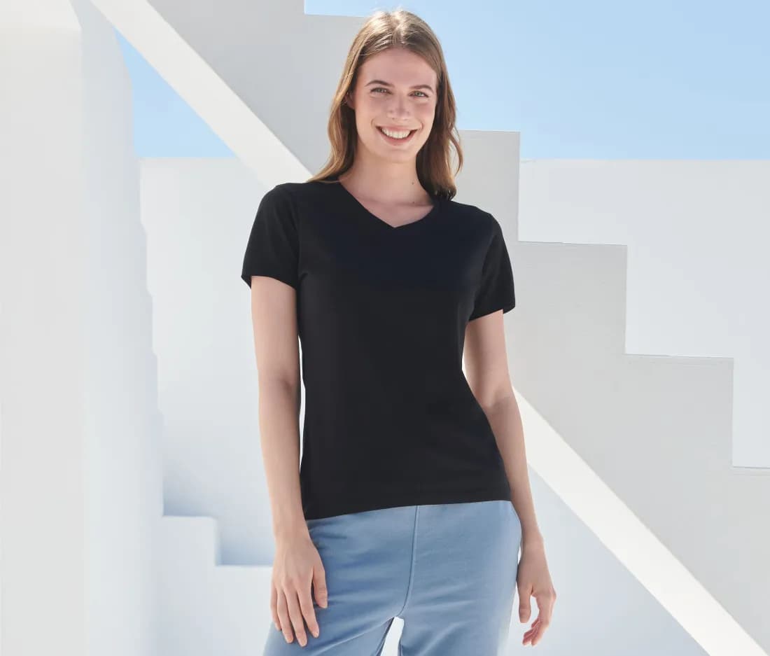 The Feel Good V-Neck Women