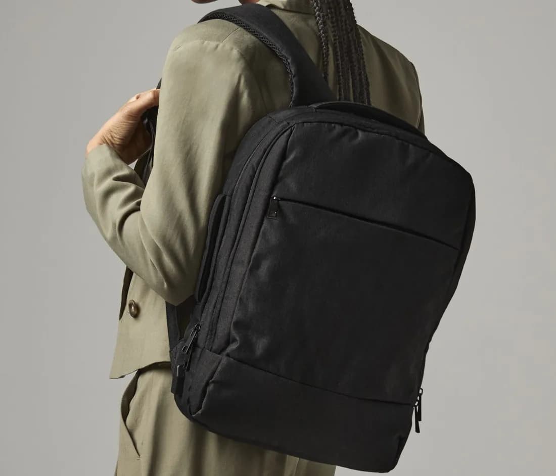 Q-Tech Charge Convertible Backpack