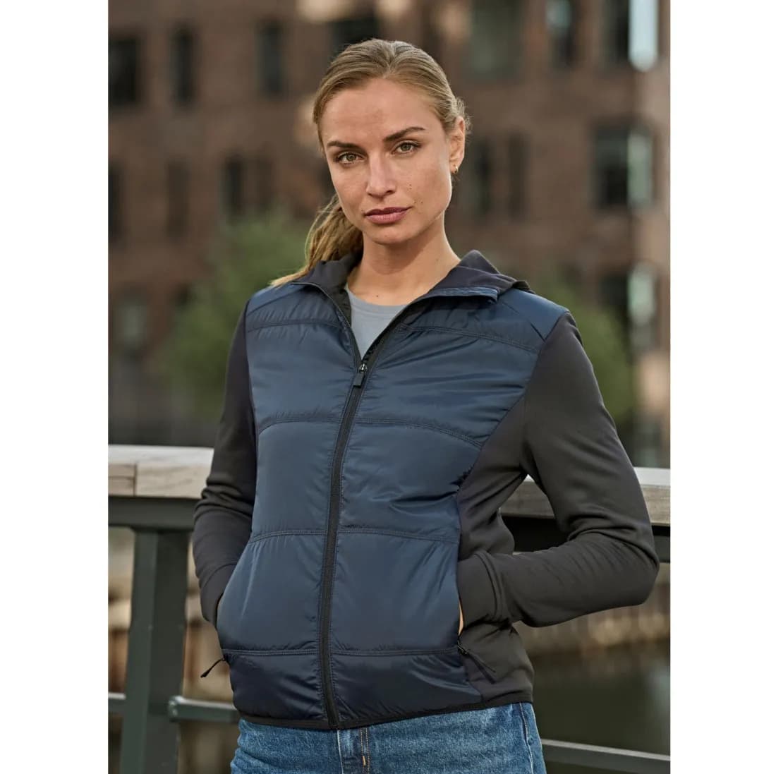 Womens Hybrid-Stretch Hooded Jacket