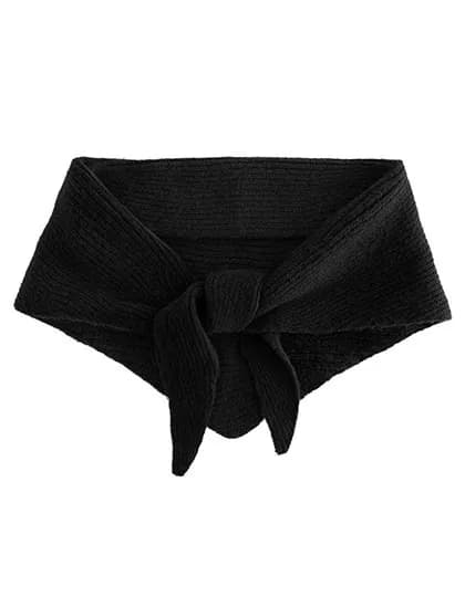 Knitted Triangle Scarf – Schwarz