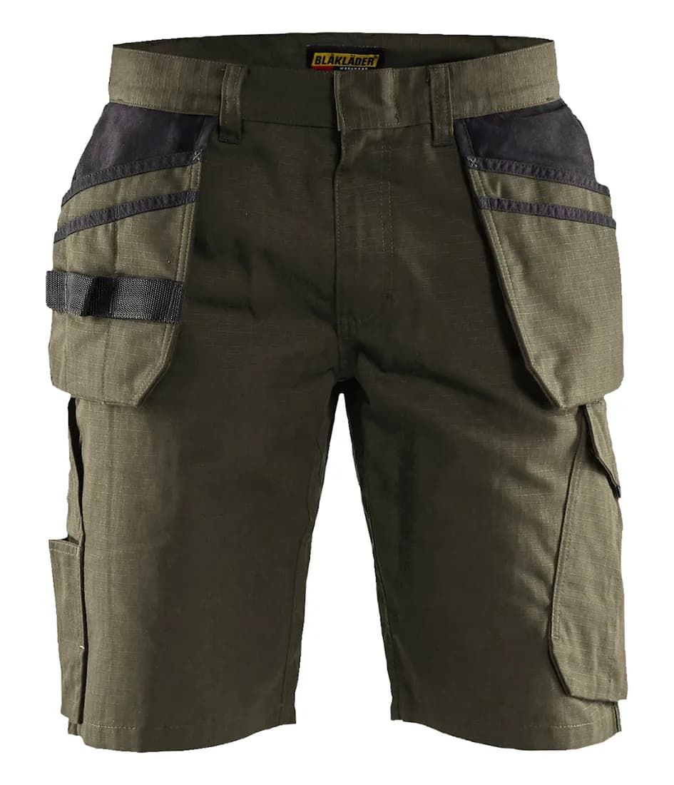 Service Shorts mit Nageltaschen