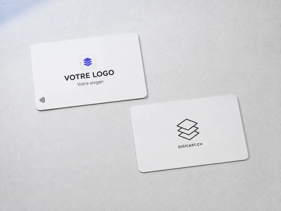 NFC-Visitenkarte L’Essentiel, Vorder- und Rückseite