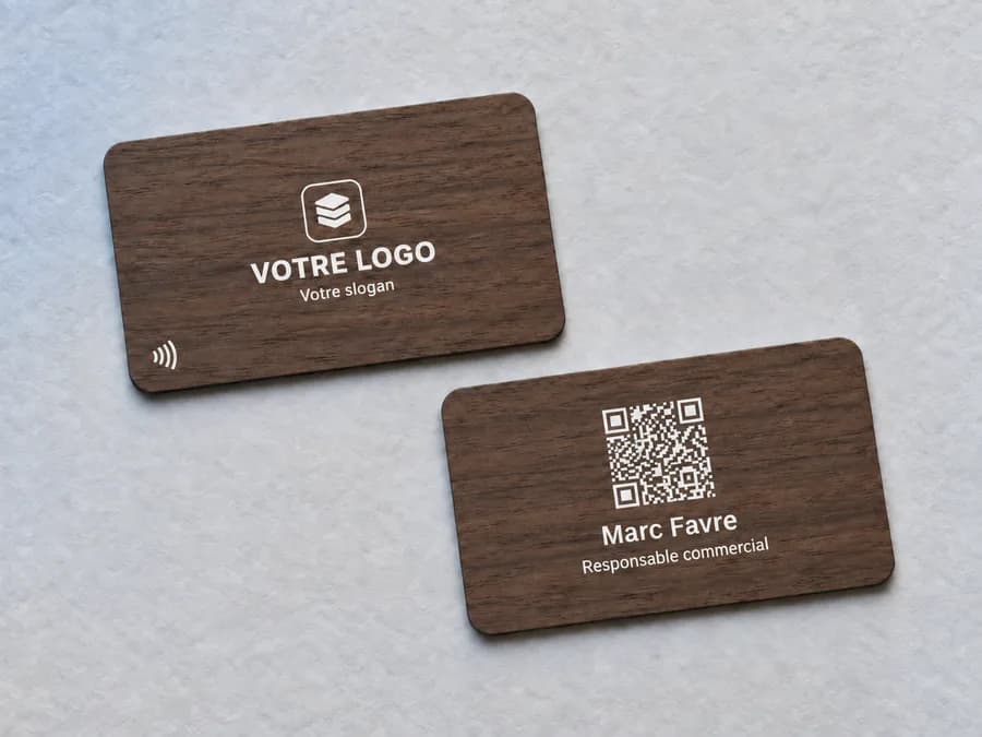 NFC-Visitenkarte Schwarznuss, Vorder- und Rückseite